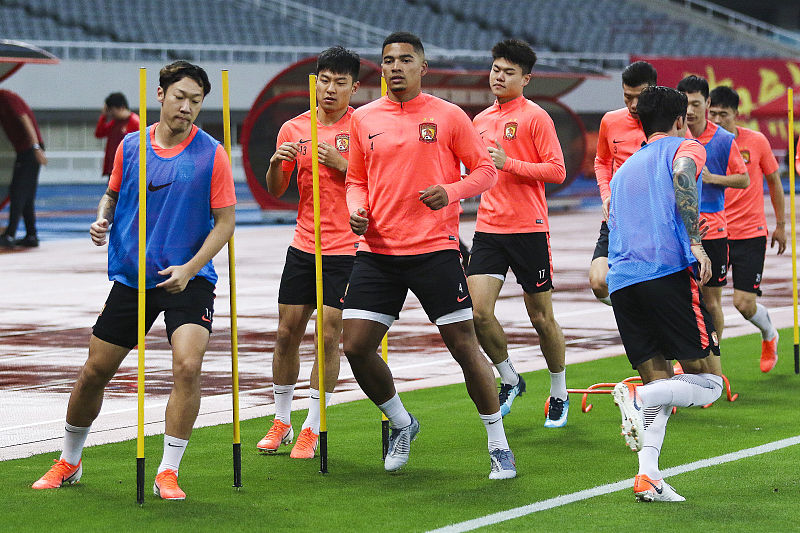 恒大发布战术海报,球迷期待奇兵出击,更换首发的简单介绍 恒大发布战术海报,球迷期待奇兵出击,更换首发的简单介绍