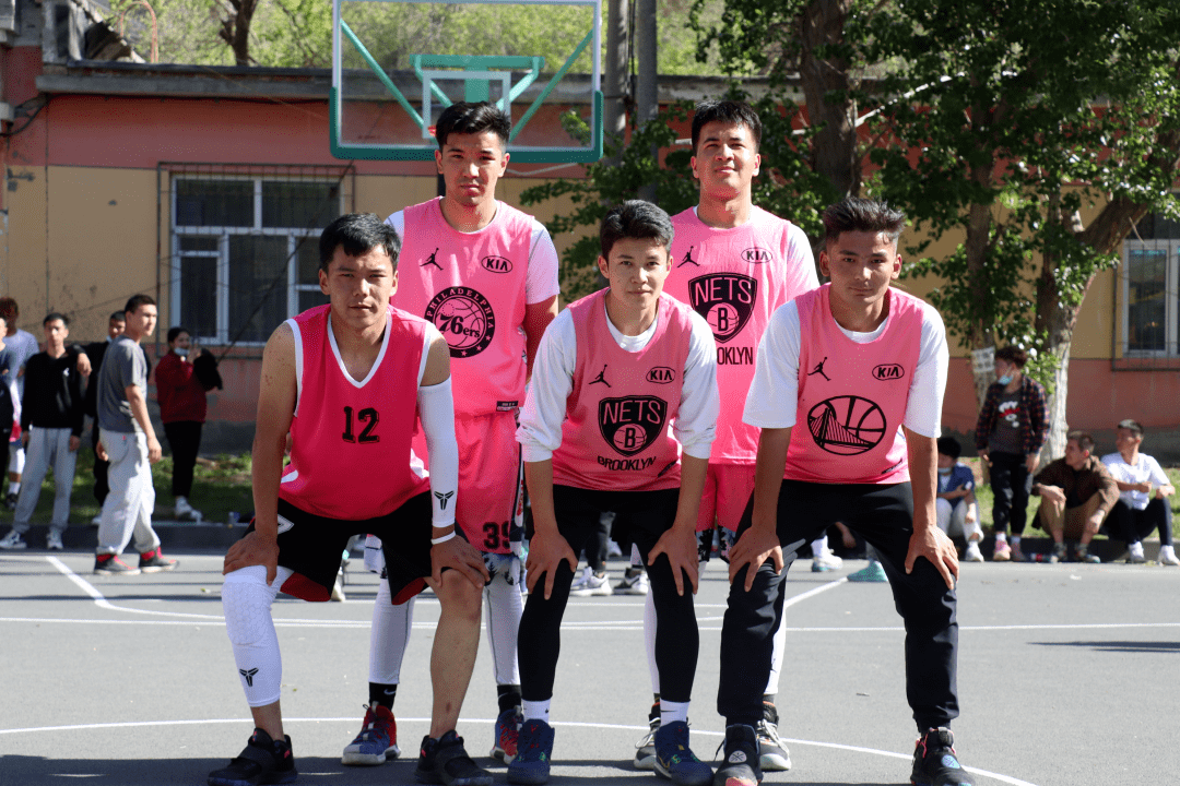 角逐胜利!球队斗志昂扬,豪取三分的简单介绍 角逐胜利!球队斗志昂扬,豪取三分的简单介绍