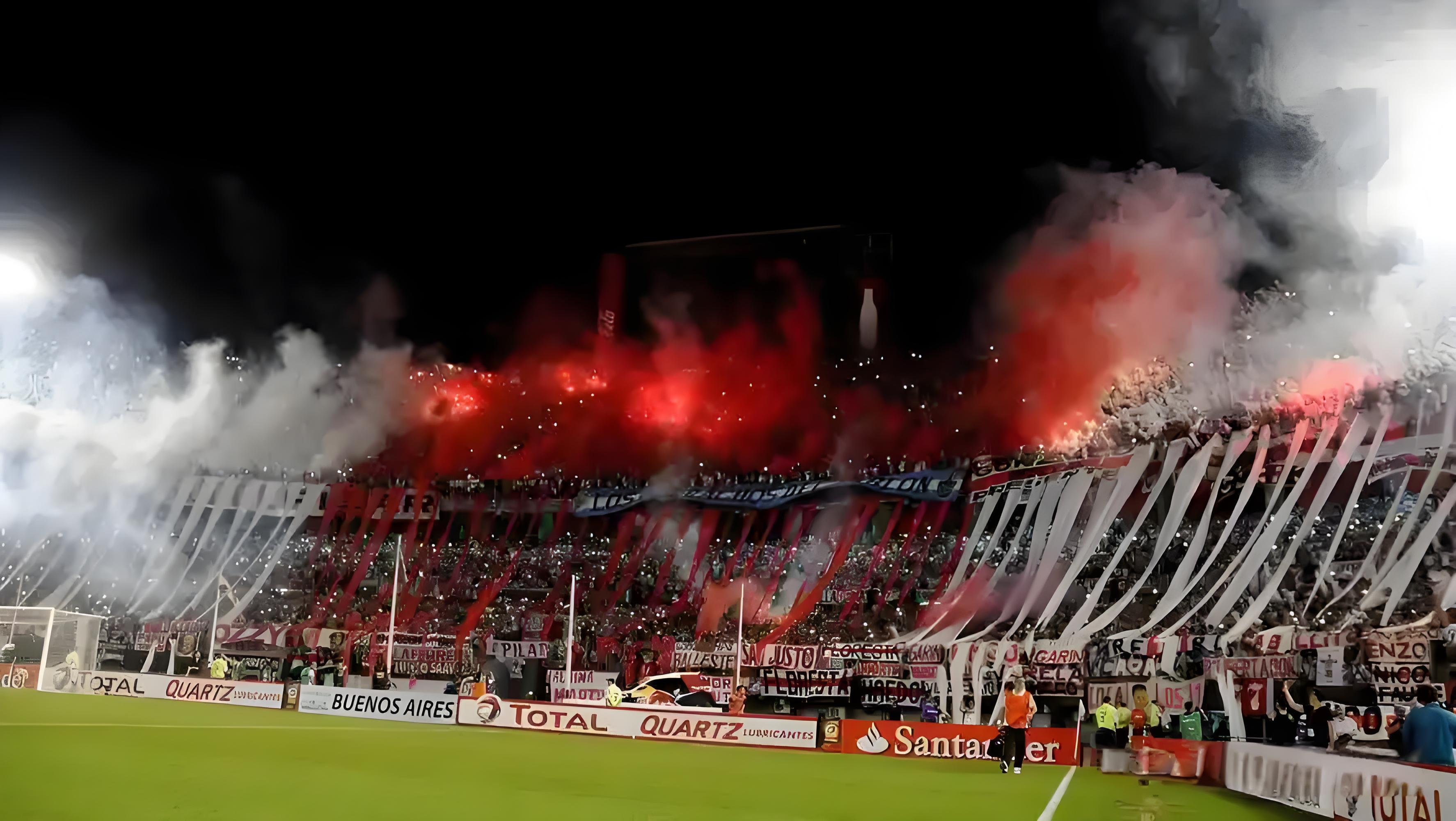 包含球场硝烟！球员风光无限，一战成名的词条