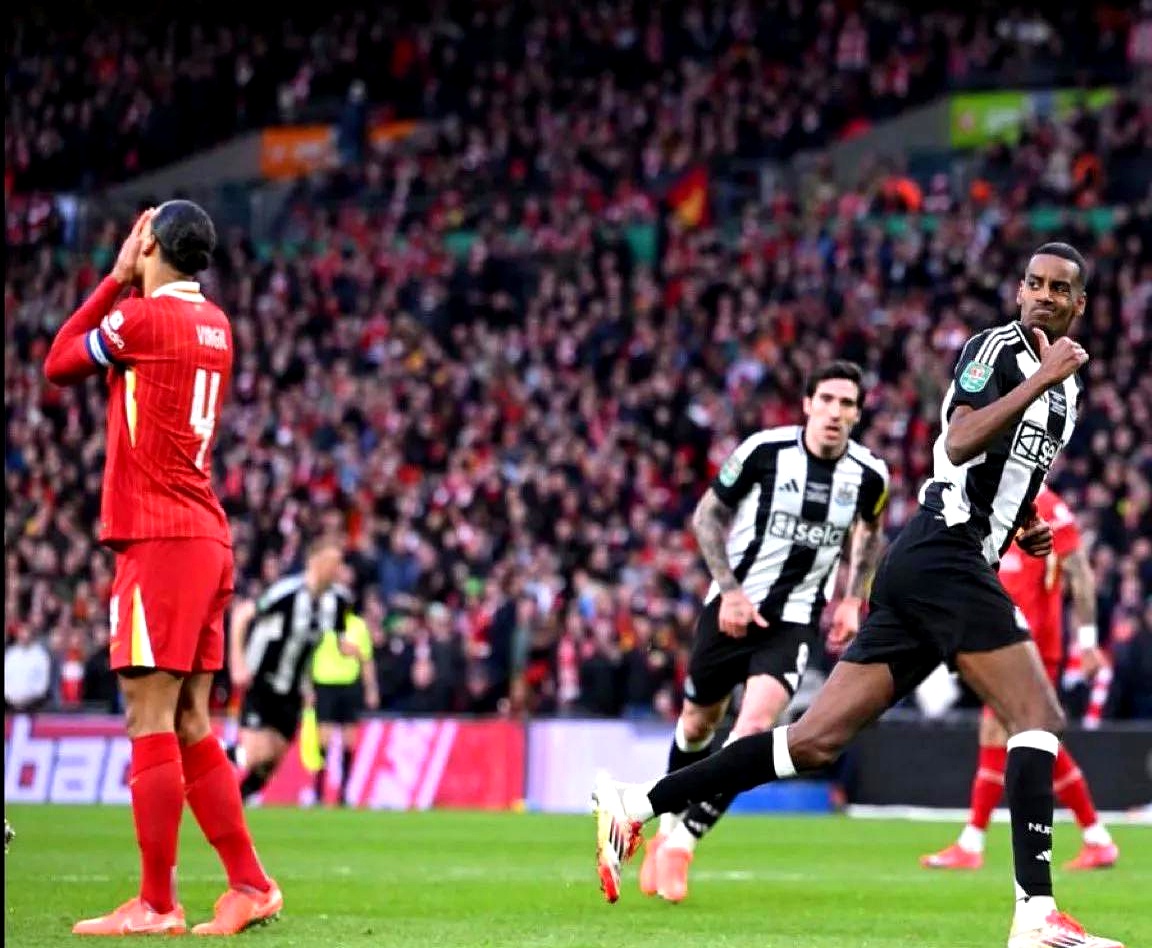 纽卡斯尔后卫表现被曝光,球迷谈误打误的简单介绍 纽卡斯尔后卫表现被曝光,球迷谈误打误的简单介绍