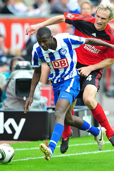 柏林赫塔在比赛中展现出色的球技 柏林赫塔在比赛中展现出色的球技