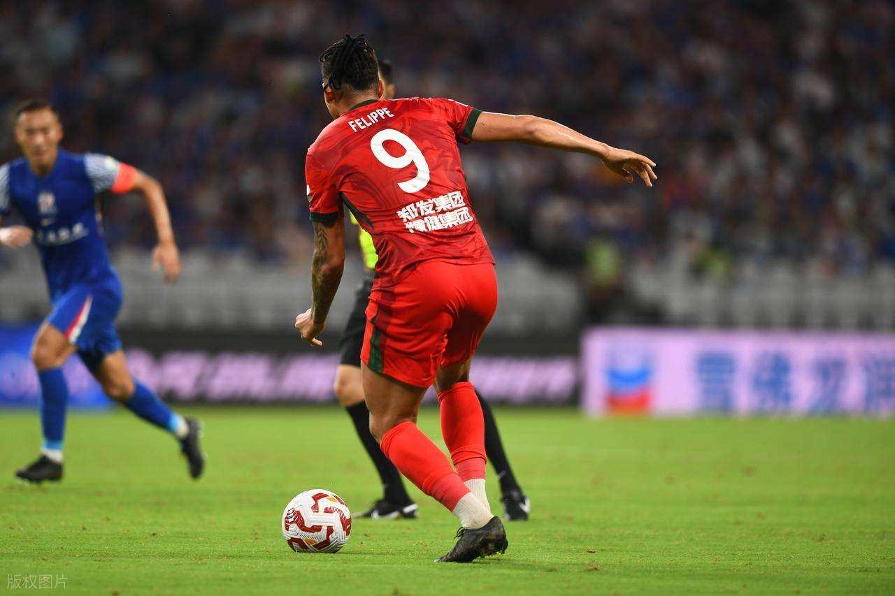 星空体育在线登录-精神头球破门，在比赛中立下赫赫战功的简单介绍