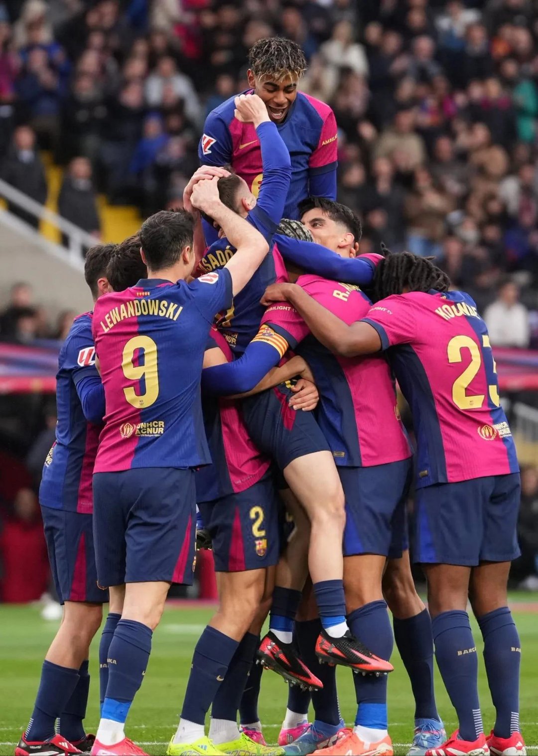 球员表现出彩,赛事格外精彩的简单介绍 球员表现出彩,赛事格外精彩的简单介绍