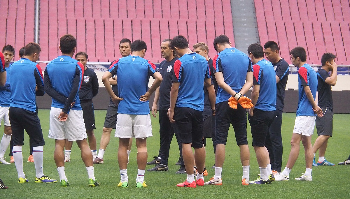 星空体育电竞-包含优秀球员突破封防为球队取得领先的词条