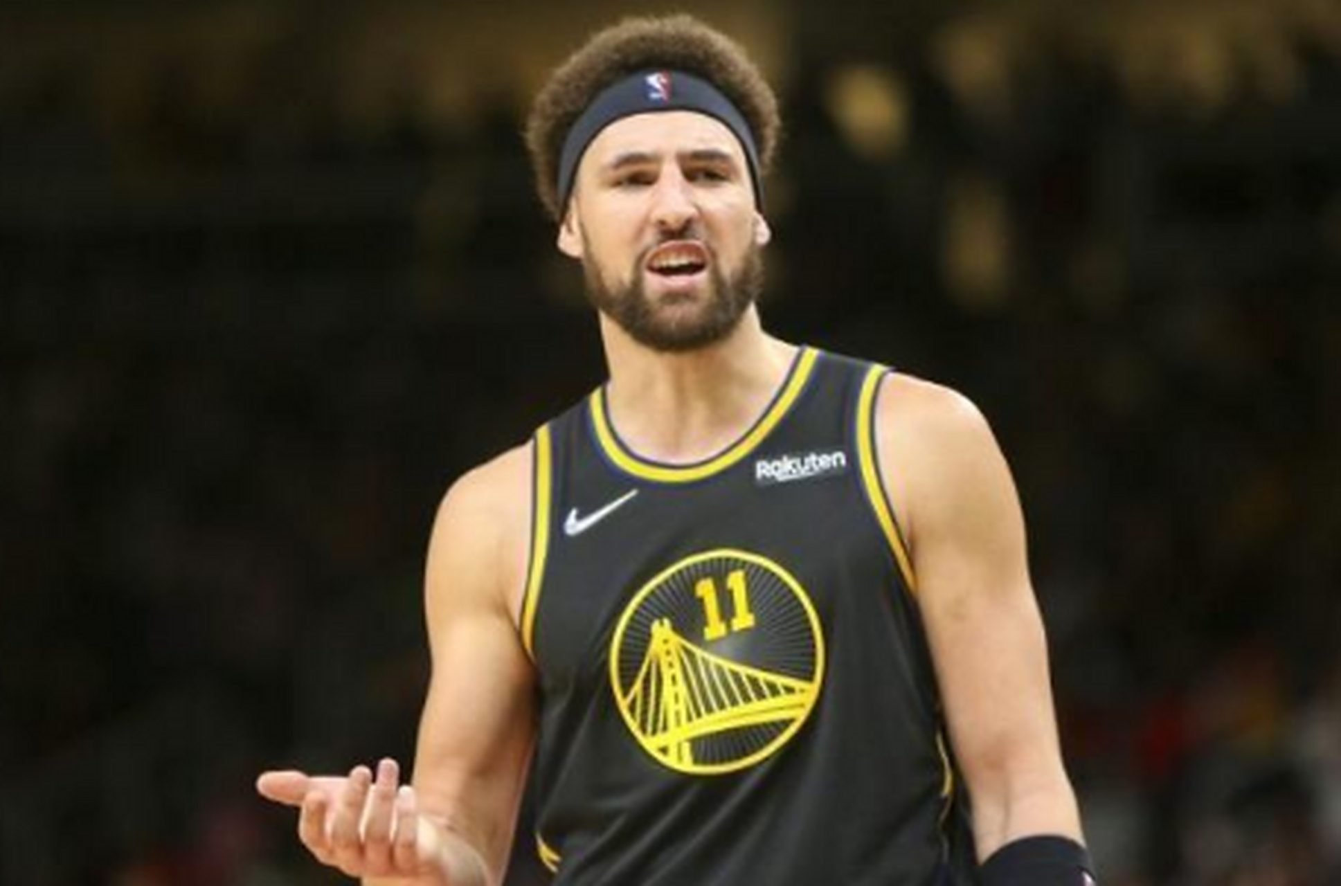 包含紧张角逐：开拓者盘活森林狼的词条