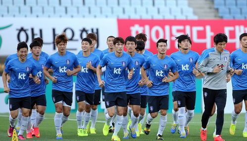 韩国球队在亚洲足坛展现出色实力 韩国球队在亚洲足坛展现出色实力