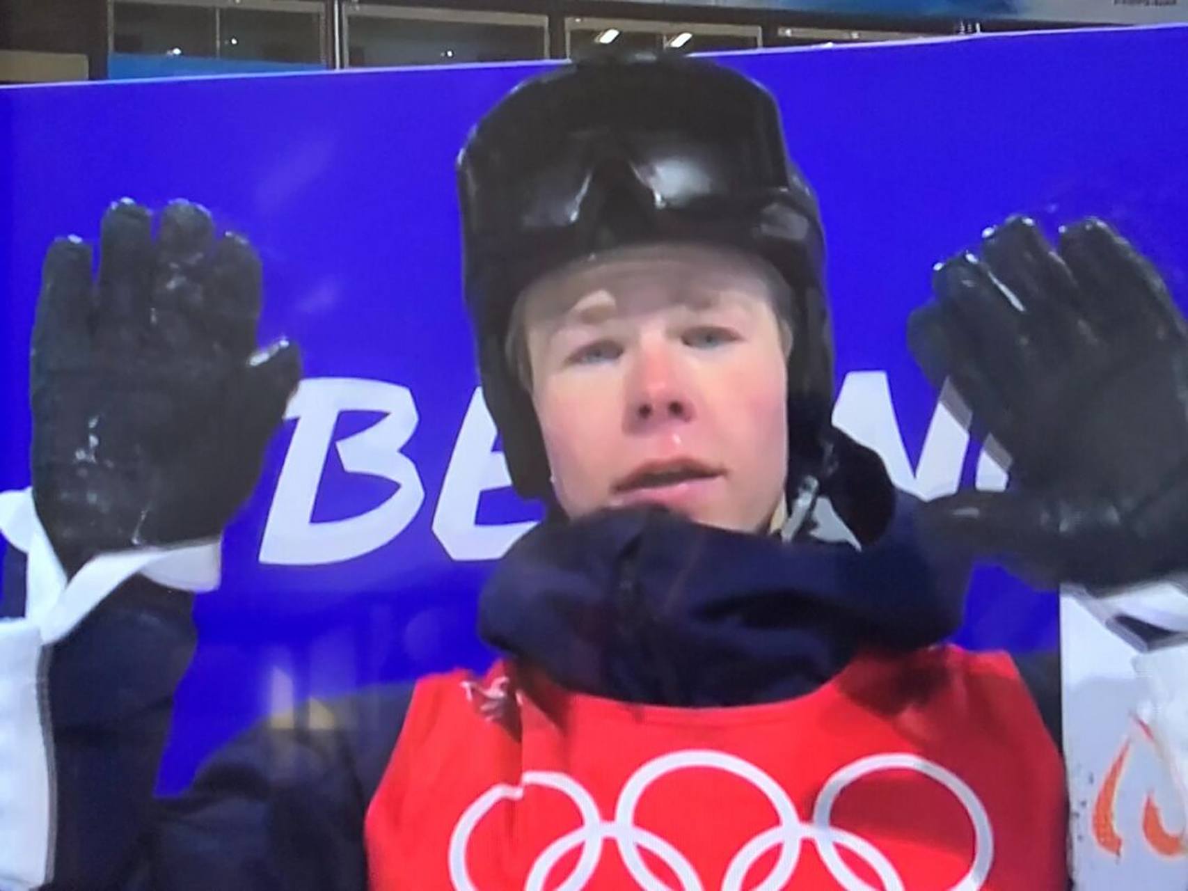 奥地利选手在滑雪比赛中摘得金牌 奥地利选手在滑雪比赛中摘得金牌