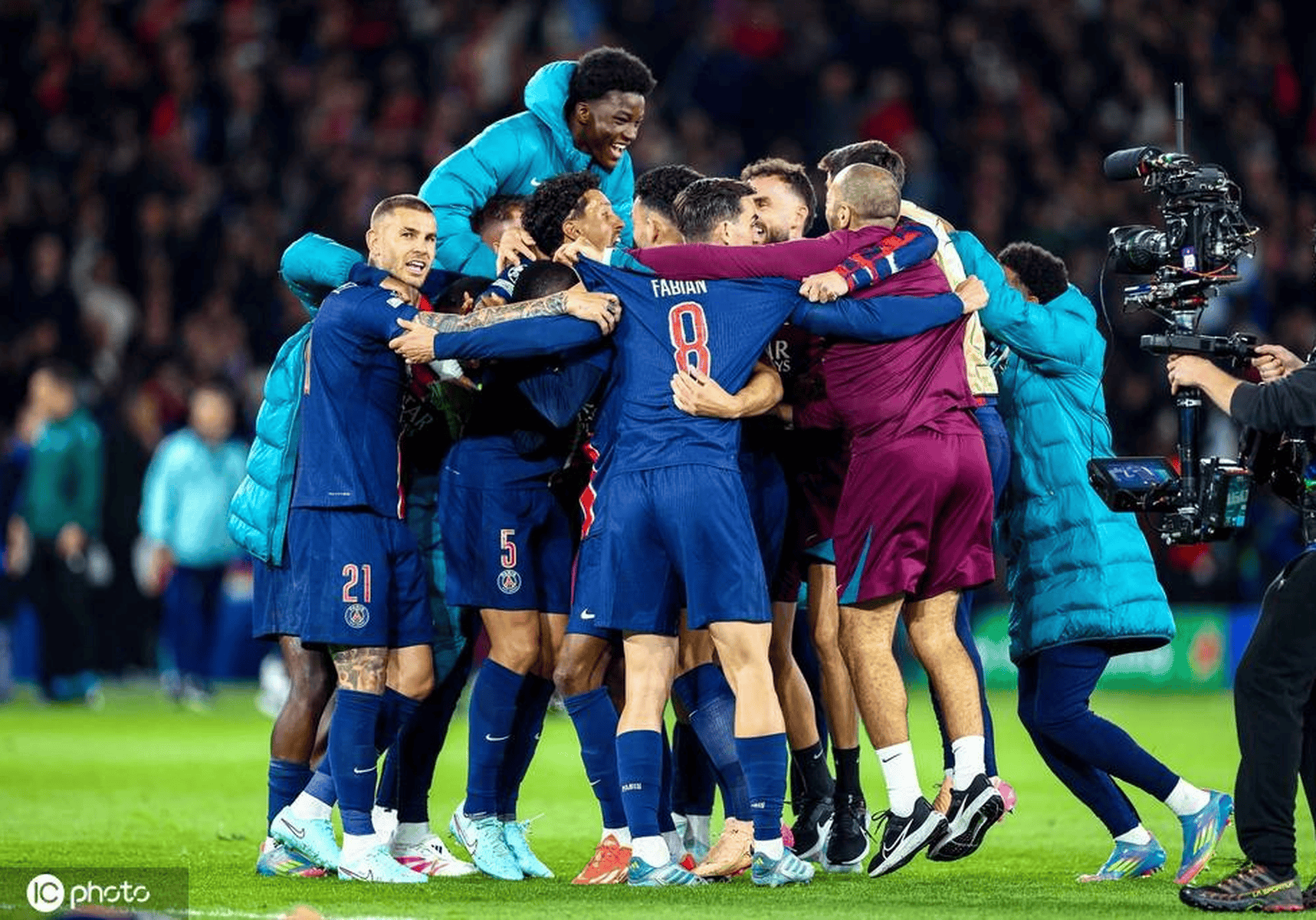 巴黎圣日耳曼-逆转,晋级欧冠半决赛的简单介绍 巴黎圣日耳曼-逆转,晋级欧冠半决赛的简单介绍