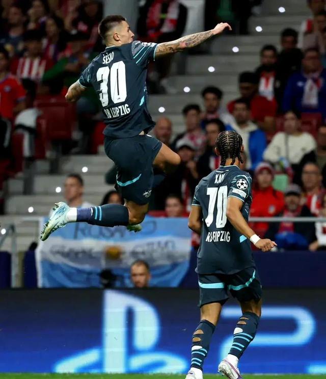 关于战术部署妥当,球队以压倒性优势获胜的信息 关于战术部署妥当,球队以压倒性优势获胜的信息