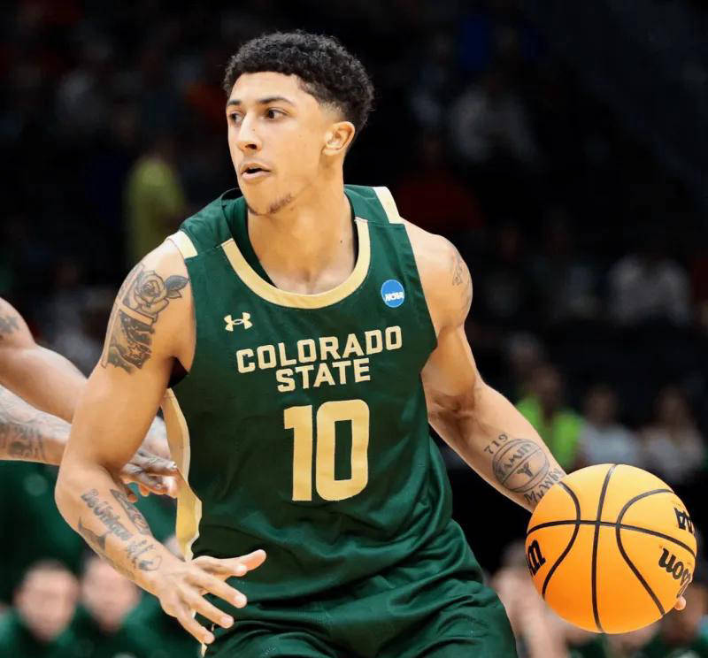 国王队宣布签下新秀球员 国王队宣布签下新秀球员